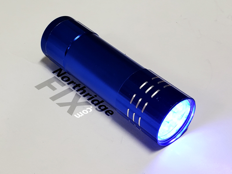 solder_mask_uv_light-1.jpg